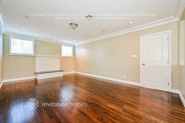 Building Photo - 7800 Radford Ave