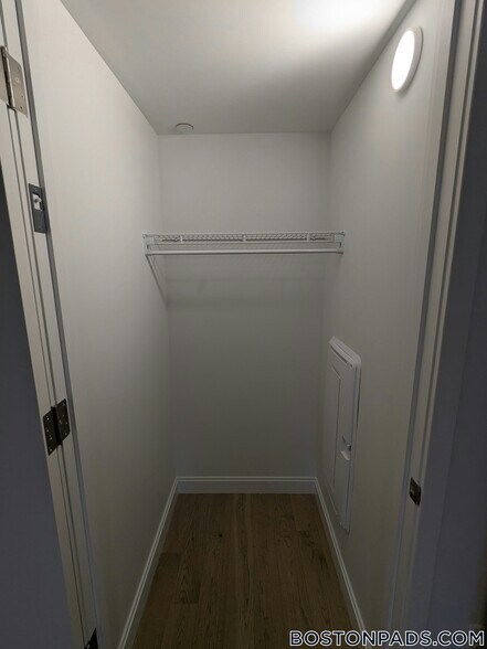 Building Photo - 55 Brighton Ave