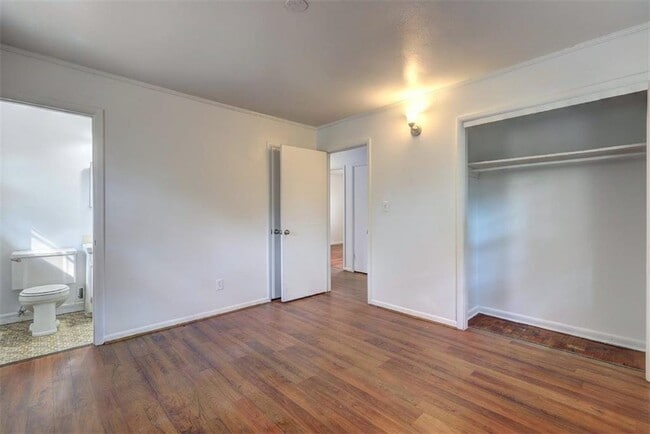 Building Photo - 4455 Fairfax Dr