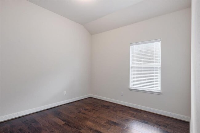 Building Photo - 186 Brentwood Dr