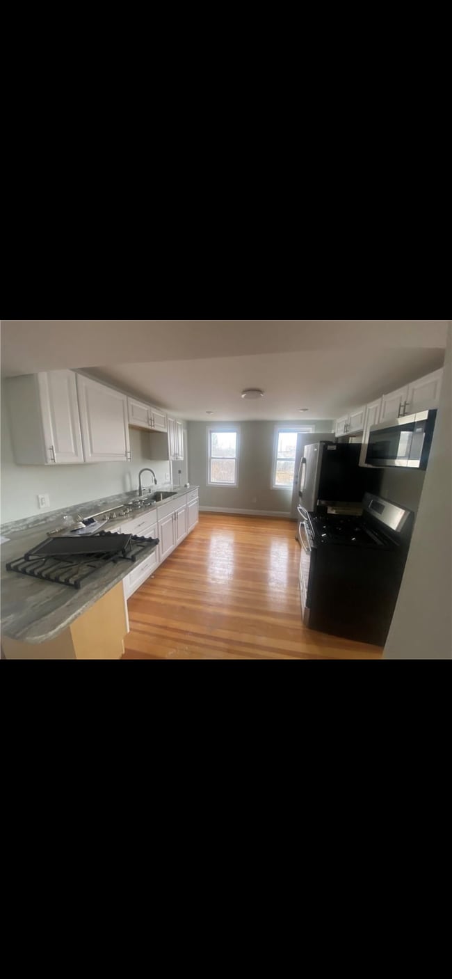 346 Roosevelt Ave 346 Roosevelt Ave Pawtucket RI 02860 Apartment Finder
