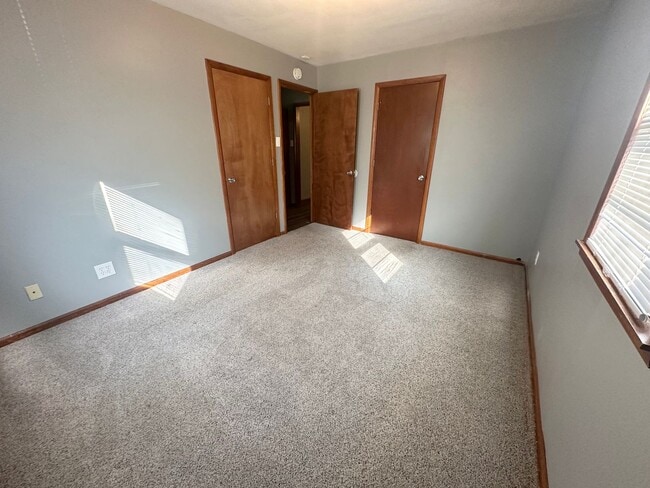 Building Photo - Charming 2 bed, 1 bath ranch home