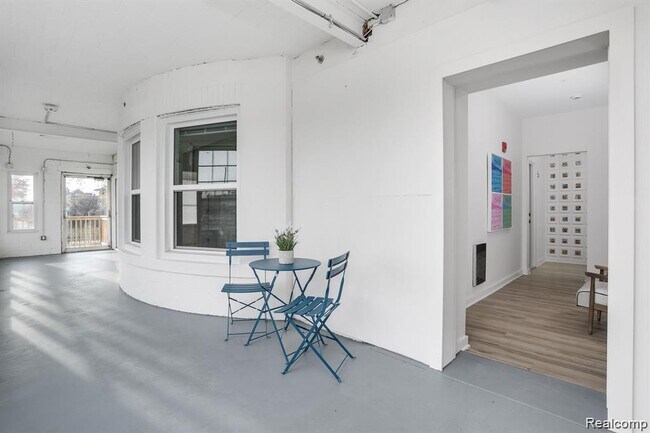 Building Photo - 799 E Grand Blvd