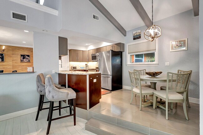 Building Photo - 3271 SE Court Dr