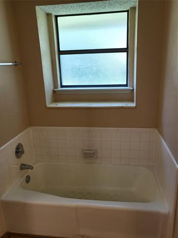 Building Photo - 4200 Pyracantha Dr