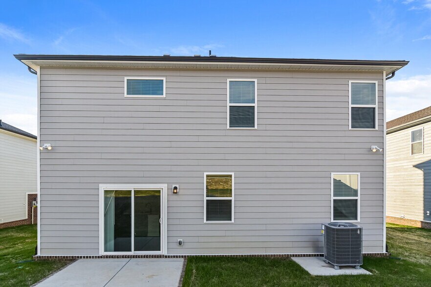 Building Photo - 249 W Millbrook Dr