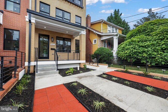 Building Photo - 4411 Illinois Ave NW