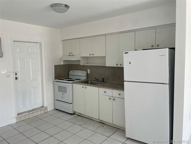 Building Photo - 1342 NE 110th Terrace