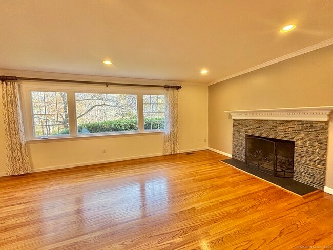 Building Photo - 43 Kent Hills Ln