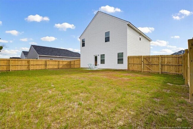 Building Photo - 594 Melbourne Dr