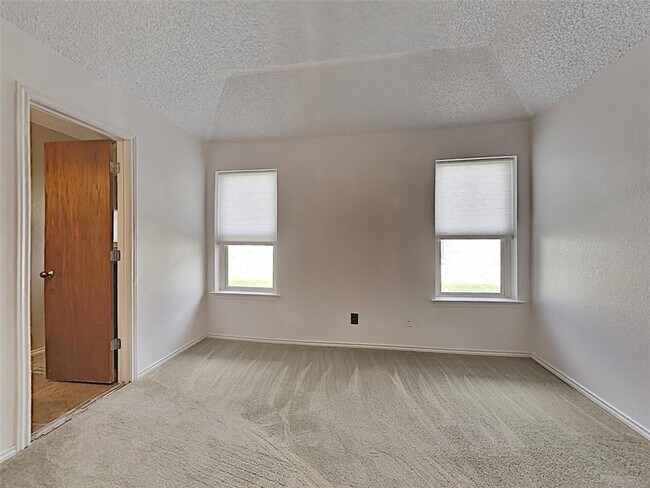 Building Photo - 6328 Hunters Glen Dr