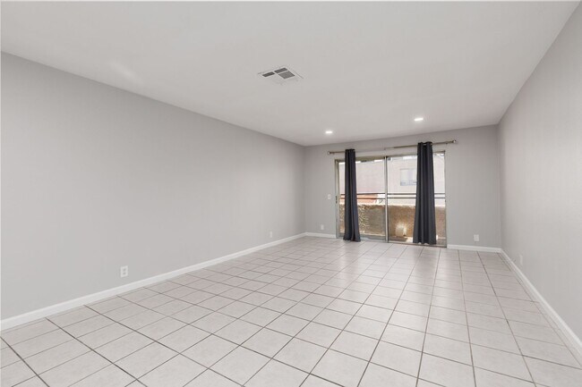 Building Photo - 1676 Jupiter Ct