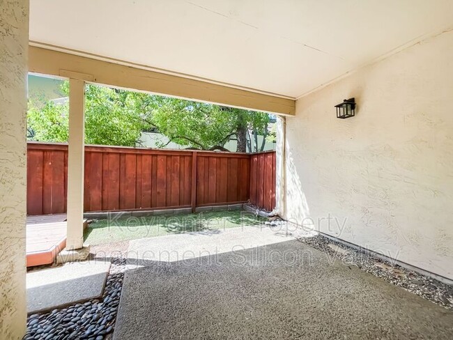 Building Photo - 3212 Kimber Ct
