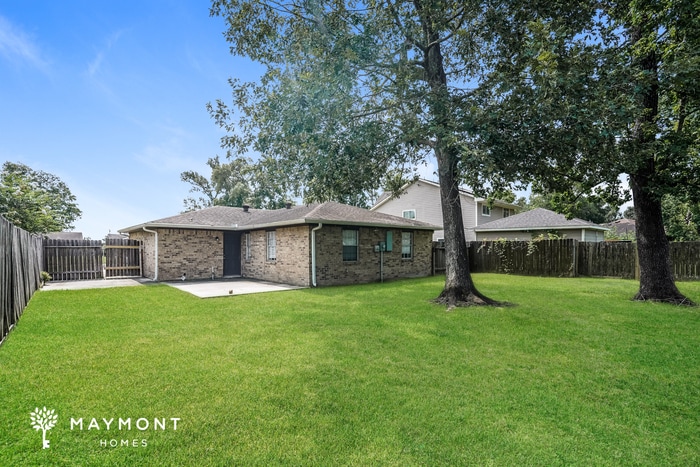 Building Photo - 16823 S Lighthouse Dr
