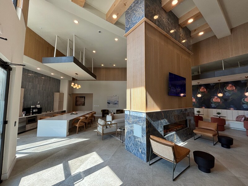 Building Photo - 19500 I-35