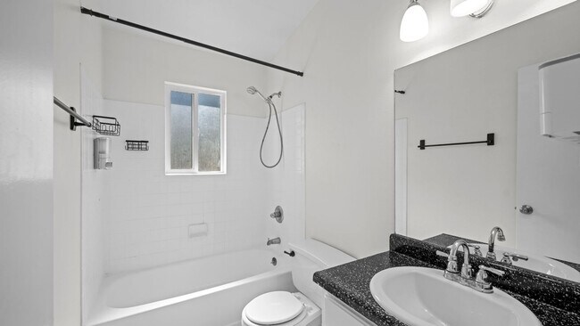 Building Photo - 580 Upton Dr