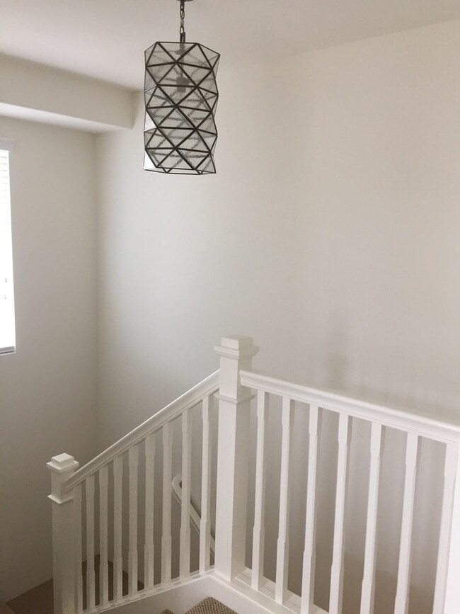 Building Photo - Lei Pauku - 3/2.5 bath Golf Course View