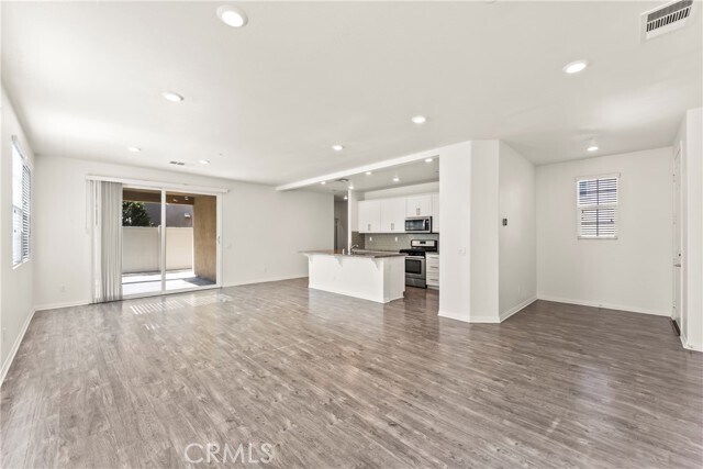 Building Photo - 6111 Rosewood Way