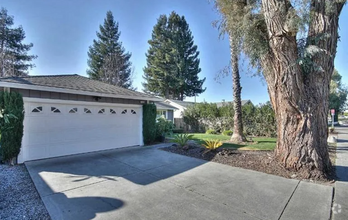 Building Photo - ~Super Cute 3 Bed/ 1 Bath House in Rohnert...