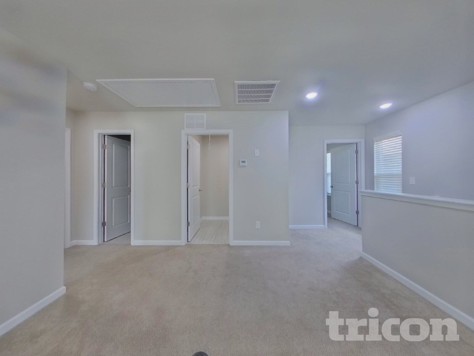 Building Photo - 209 Spring Knoll Dr