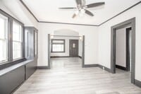 Building Photo - 4 BED 1 BATH BEAUTIFUL SINGLE FAMILY HOME ...