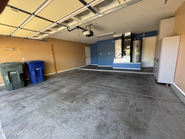 Building Photo - 6590 E Cooperstown Dr