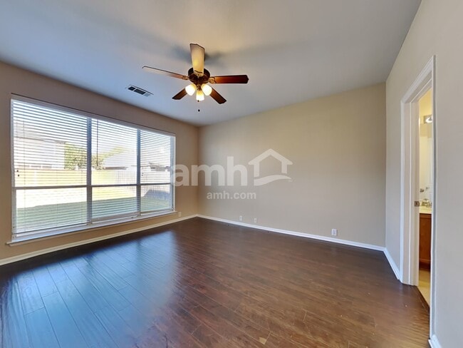 Building Photo - 2844 S Serrano