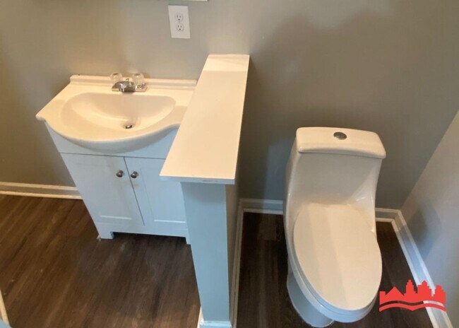 Building Photo - 4628 Windward Dr