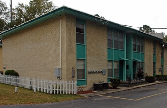 Building Photo - Village at Wilson