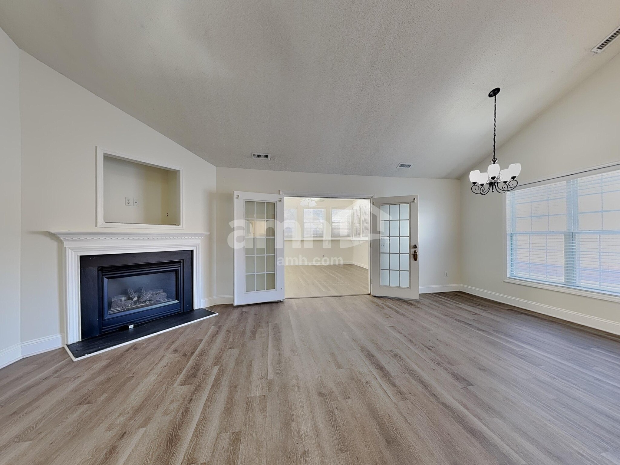 Building Photo - 1954 Waccamaw Path