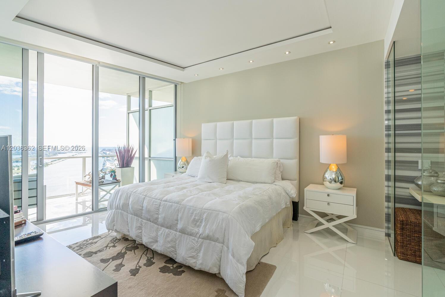 Building Photo - 1100 Biscayne Blvd