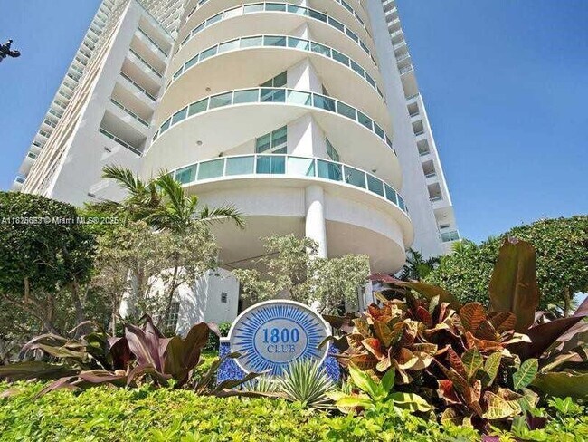 Primary Photo - 1800 N Bayshore Dr
