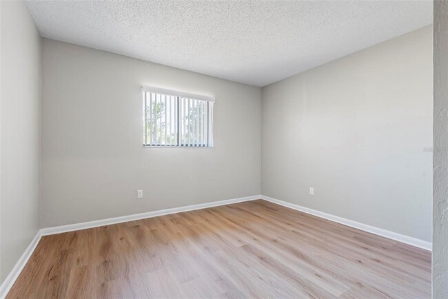 Building Photo - 12 Blairmore Pl