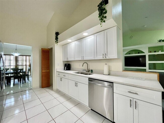 Building Photo - 4710 Cresson Ct