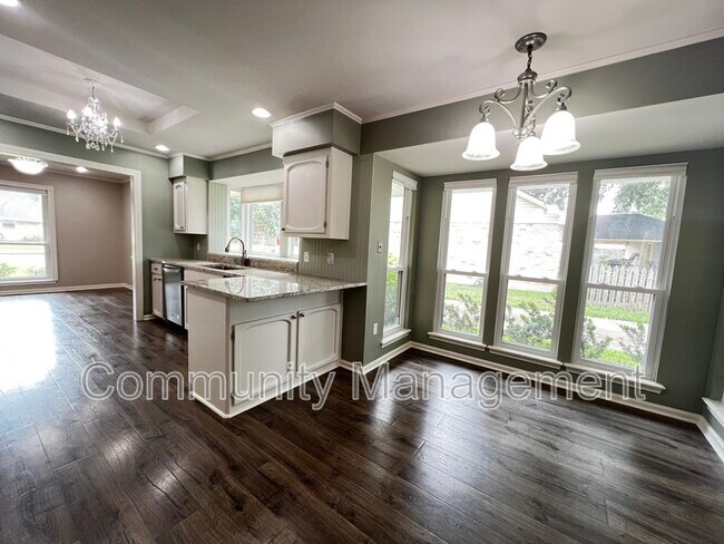 Building Photo - 13741 Willowridge Ave