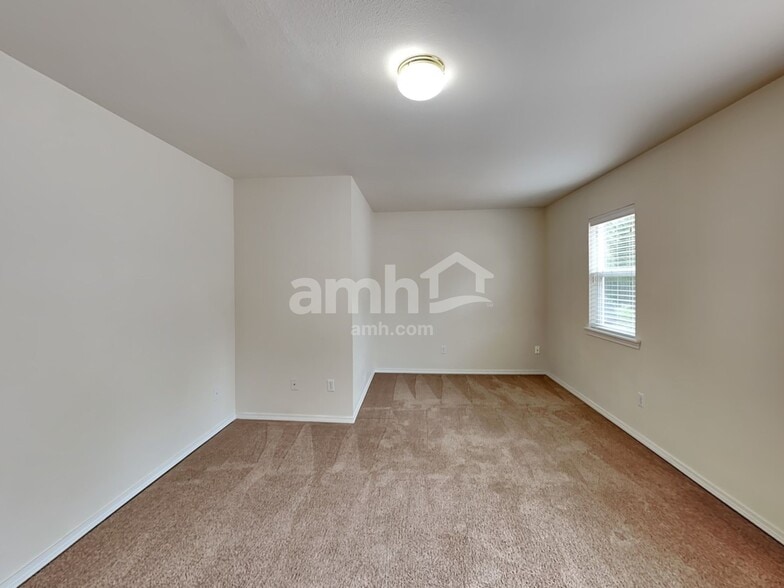 Building Photo - 5008 S Mullen St