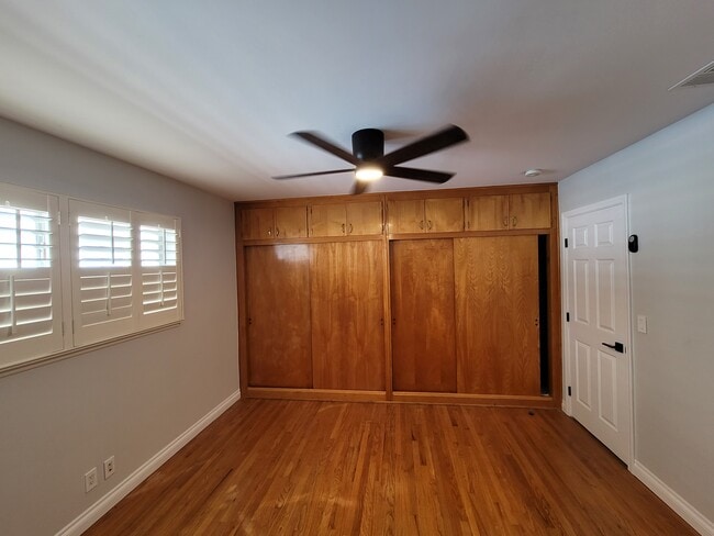 MASTER BEDROOM - 2604 Graham Ave