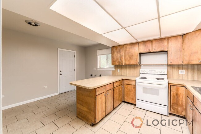 Building Photo - Gorgeous Home in Great Location!