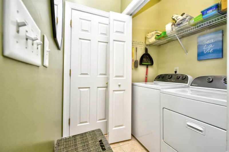 Building Photo - 4807 Bovardia Pl