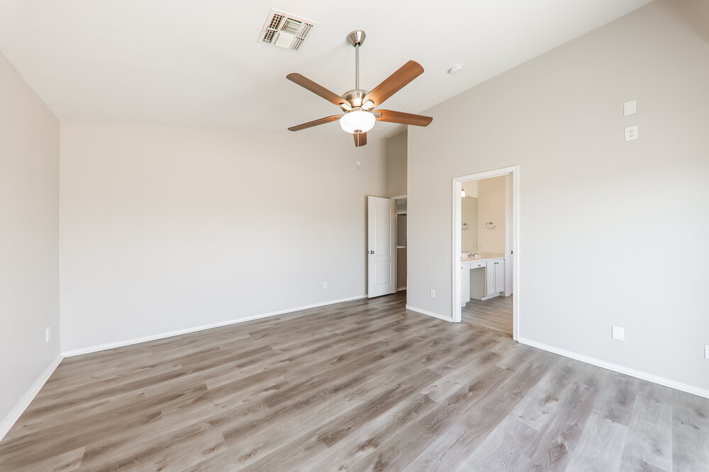 Building Photo - 13042 W Monterey Way