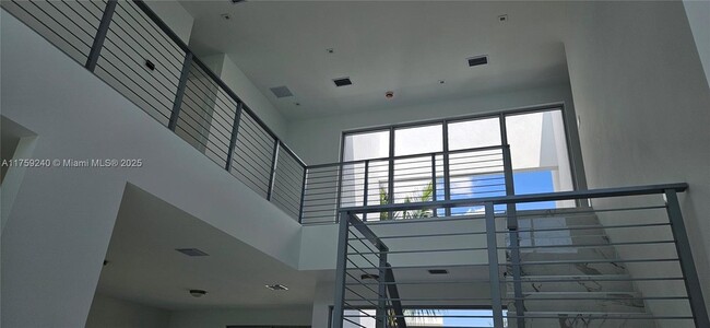 Building Photo - 16644 Botaniko Dr N
