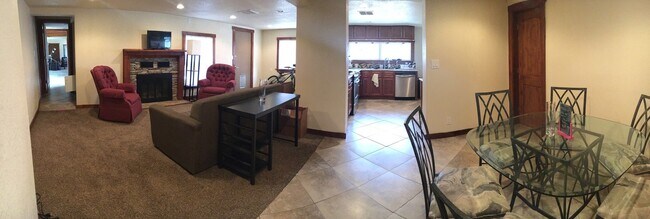 Building Photo - Reduced Rent | 5BD/3BA Home Near Pearl St, CU, Hiking, Park | plus $500 OFF First Months' Rent