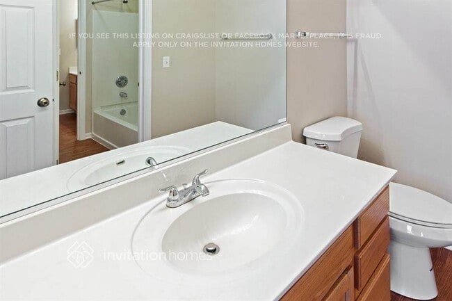 Building Photo - 370 Reston Cir