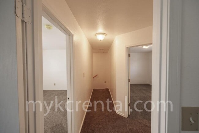 Building Photo - 3026 S 33rd St