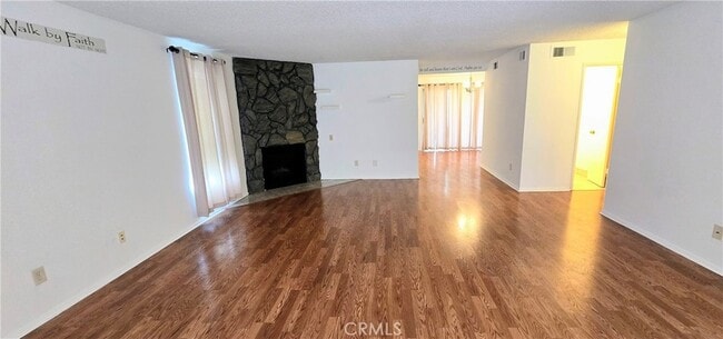 Building Photo - 10353 Downey Ave