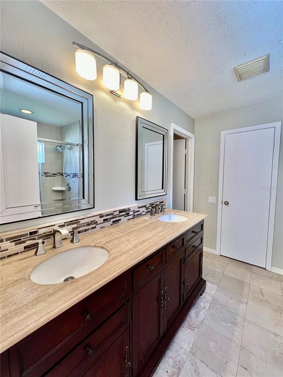 Building Photo - 30728 Iverson Dr