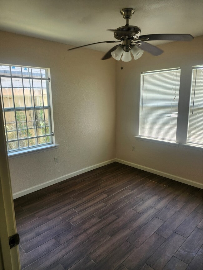Building Photo - 8921 Laura Koppe Rd