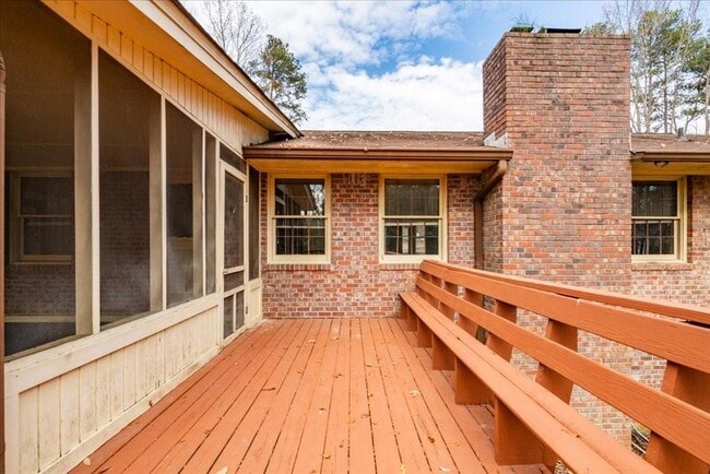 Building Photo - 4967 Macland Rd