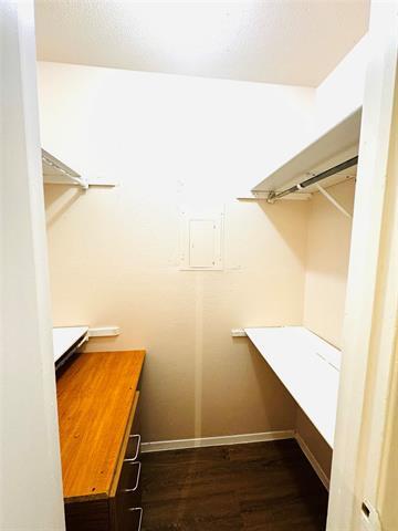 Building Photo - 7152 Fair Oaks Ave