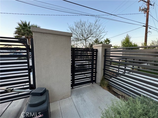 Building Photo - 17612 Garden House Ln